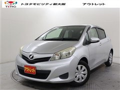 トヨタ　ヴィッツ F