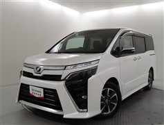 トヨタ ヴォクシー ZS キラメキ 2