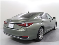 ES300h バージョンL