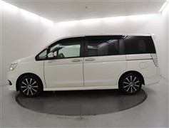 ステップワゴンスパーダ Z