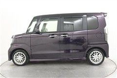 N-BOX カスタムL ターボ