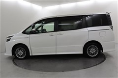 ヴォクシー ハイブリット ZS
