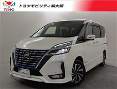 日産　セレナ E-パワー ハイウェイスターV