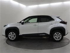 ヤリスクロス HV G