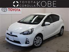 トヨタ　アクア S