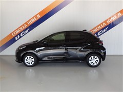 ヤリス ハイブリッドX