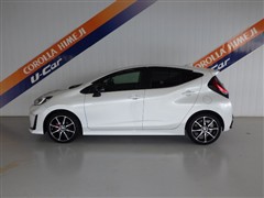 アクア GRスポーツ