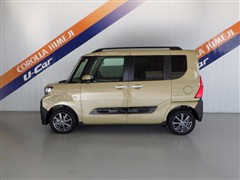 タント ファンクロス 4WD