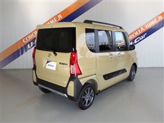 タント ファンクロス 4WD