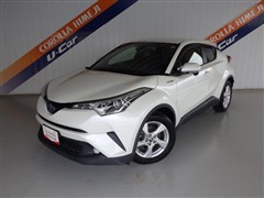 トヨタ C-HR HV S