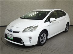 トヨタ プリウス S