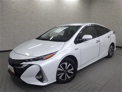 トヨタ プリウスPHEV A