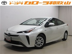 トヨタ プリウス S