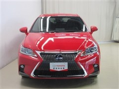 CT200h Fスポーツ