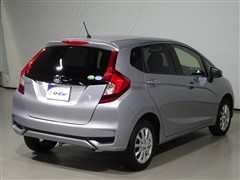 フィット 13G・F 4WD