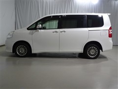 ノア X Gエディション 4WD