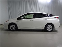 プリウス S セ-フティ-プラス