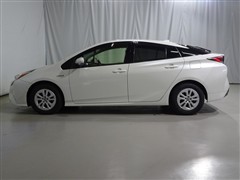 プリウス S セ-フティ-プラス