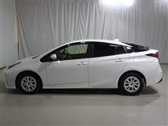 プリウス Sセーフティプラス2