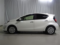 アクア S スタイルブラック