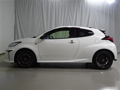 GRヤリス RZ ハイパフォーマンス