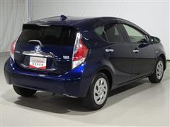 アクア S  スタイルブラック