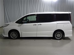 ノア ハイブリッド SI WXB3