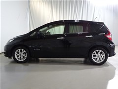 ノート E-パワー メダリスト