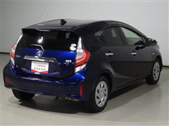 アクア S スタイルブラック