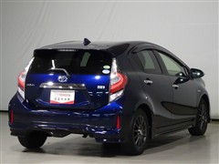 アクア S スタイルブラック