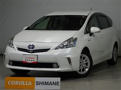 トヨタ　プリウスアルファ S