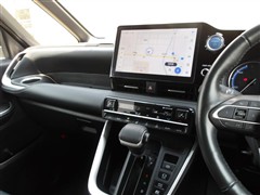 ノア ハイブリッド S-Z