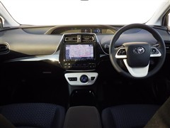 プリウス S セ-フティ-プラス