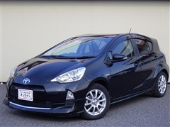 トヨタ アクア Gブラックソフトレザ-セレク