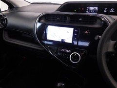 アクア S スタイルブラック