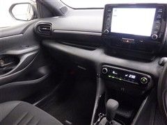 ヤリス ハイブリッド G