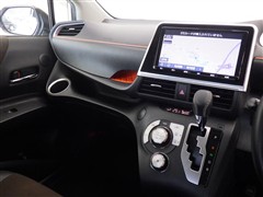 シエンタHV ファンベースG クエロ