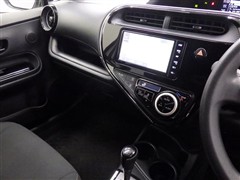 アクア S スタイルブラック