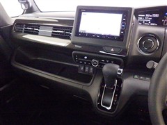 N-BOXカスタムG・L Hセンシング