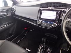 カローラアクシオ HV G WxB