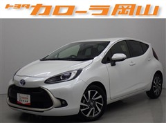 トヨタ　アクア Z