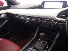MAZDA3 ファストバック 15S