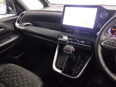 ヴォクシー S-Z