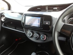 ヴィッツ F セーフティエディ3