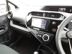 アクア S スタイルブラック