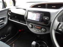 ヴィッツ F アミー