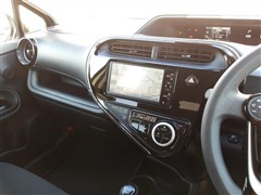 アクア S スタイルブラック