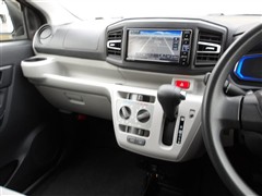 ミライース X SA3