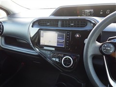 アクア S スタイルブラック