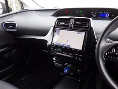 プリウス A ツーリングセレクション